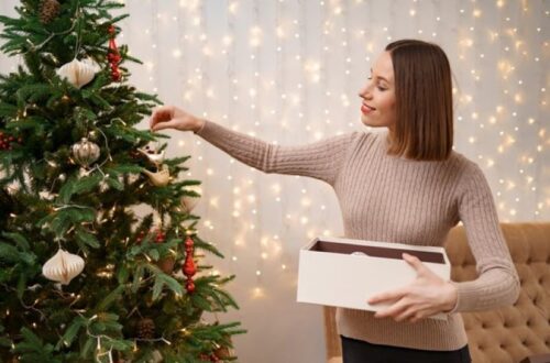 5 Reasons Why a 6-Foot Artificial Christmas Tree is the Perfect Addition to Your Holiday Decor