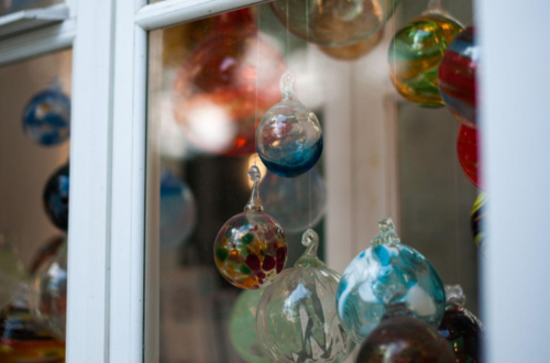 Glitter and Shine: Enhance Your Home Decor with DIY Christmas Ornaments